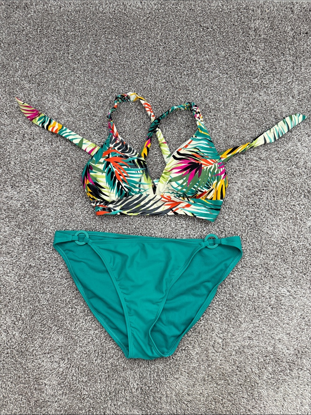 Shade & Shore Multicolor Tropical Underwire Bikini Top with Teal Bottoms